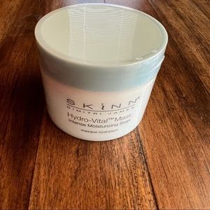 SKINN Hydro-Vital Mask Intense Moisturizing Soak 2 oz.